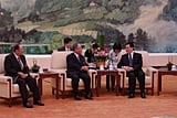 第34回（2008年）張団長、御手洗最高顧問と胡錦濤国家主席